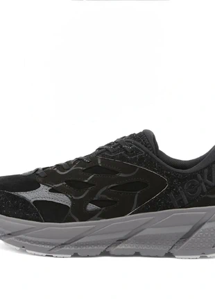 HOKA Clifton Suede – T 44 – Portée 1 fois, brand: Hoka, condition: Very good, size: 44, €90.00, €95.20 includes Buyer Protection
