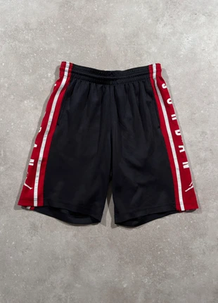 Jordan short enfant noir rouge taille M 10 12 ans, marque: Jordan, état: Très bon état, taille: M, 12,00 €, 13,30 € Protection acheteurs (Pro) incluse