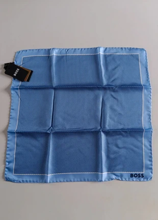 Pañuelo Boss 100% seda, marque: Boss, état: Neuf avec étiquette, 19,00 €, 20,65 € Protection acheteurs incluse