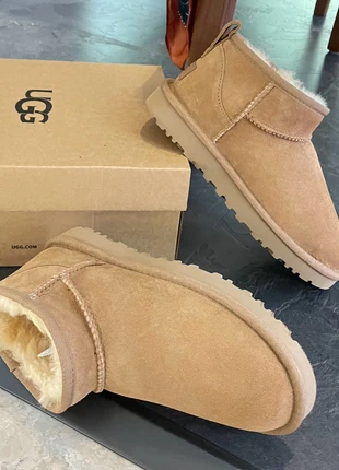 Buty Ugg mini rozmiar 37, marke: UGG, zustand: Sehr gut, größe: 37, 65,00 €, 68,95 € inklusive Vinted-Käuferschutz