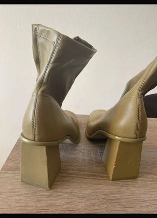 Botas caqui, marque: Pull & Bear, état: Bon état, taille: 41, 5,00 €, 5,95 € Protection acheteurs incluse