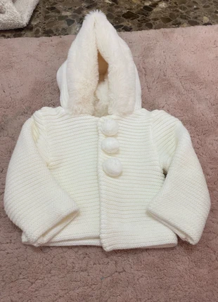 Abrigo bebé, marca: Baby Fashion, estado: Novo sem etiquetas, tamanho: 1-3 meses / 56 cm, €35.00, €37.45 inclui Proteção do Comprador