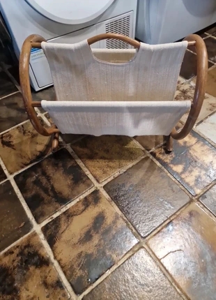 Rotan krantenbak, zustand: Gut, 20,00 €, 21,70 € inklusive Vinted-Käuferschutz