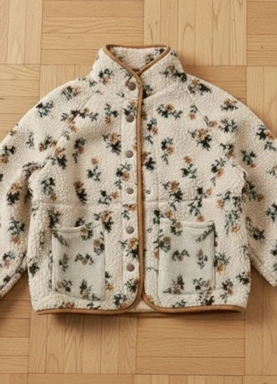 Veste polaire fleurie beige col montant chaude à boutons Taille M Femme, marque: Tendance, état: Très bon état, taille: M / 38 / 10, 49,00 €, 52,15 € Protection acheteurs incluse