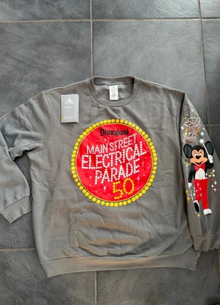 Pull Sweat Disney Parks Main Street Electrical Parade 50 ans Édition Lumineuse Taille XL Gris, marque: Disney, état: Très bon état, taille: XL, 75,00 €, 79,45 € Protection acheteurs (Pro) incluse