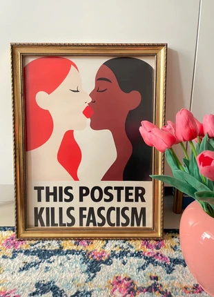Affiche This poster kills fascism, brand: Le petit Souk, condition: New without tags, €25.00, €26.95 includes Buyer Protection
