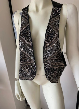 Mooi gilet, merk: Vintage Dressing, staat: Heel goed, maat: M / 38 / 10, € 12,49, € 13,81 inclusief Kopersbescherming