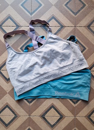 Sportbra Reebok Size M Adjustable, marque: Reebok, état: Neuf sans étiquette, taille: M, 9,00 €, 10,15 € Protection acheteurs incluse