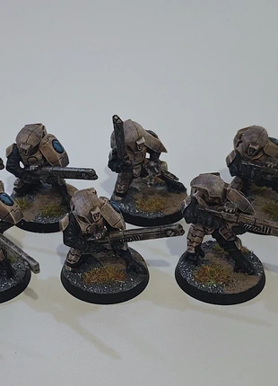 Warhammer 40K fire warriors Tau peints, marque: Games Workshop, état: Très bon état, 20,00 €, 21,70 € Protection acheteurs incluse