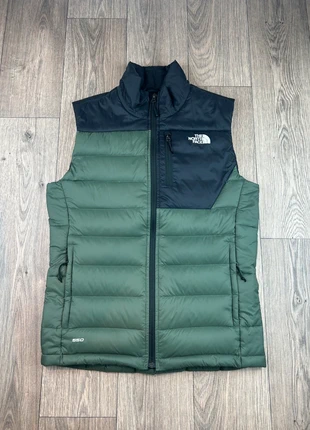 Doudoune sans manche The North Face 550, marque: The North Face, état: Très bon état, taille: S, 60,00 €, 63,70 € Protection acheteurs incluse