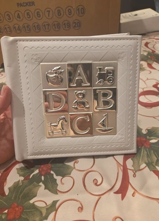 Baby fotoalbum, merk: merkloos, staat: Heel goed, € 2,50, € 3,33 inclusief Kopersbescherming