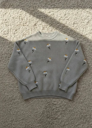 Pull gris fleurs brodées marguerites, marque: GlittrBoy, état: Très bon état, taille: S / 36 / 8, 42,99 €, 45,84 € Protection acheteurs incluse