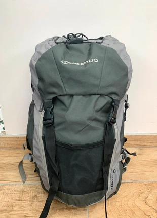 Sac à dos Forclaz 40L - Très bon état, marque: Forclaz, état: Très bon état, 40,00 €, 42,70 € Protection acheteurs incluse