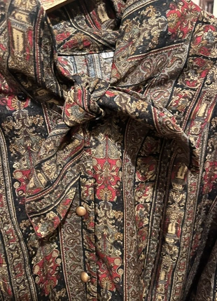 Vintage paisley blouse, brand: Vintage Dressing, condizioni: Ottime, taglia: S / IT 40 / EU 36, €10.00, €11.20 include la Protezione acquisti