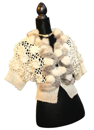 Boléro coquette fourrure crochet fleurs ceintrée blanc et gris L, marca: COQUETTE, estado: Muito bom, tamanho: M / 38 / 10, €17.00, €18.55 inclui Proteção do Comprador