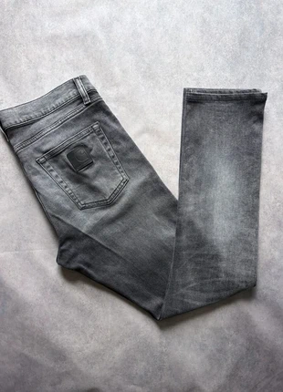 Jean Carhartt noir – W32 L34, patch cuir, marca: Carhartt, estado: Muito bom, tamanho: PT 42 | W32, €17.90, €19.50 inclui Proteção do Comprador Pro