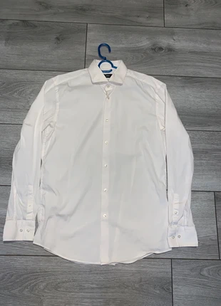 Hugo Boss hemd maat 41, marca: Hugo Boss, estado: Novo com etiquetas, tamanho: M, €25.00, €26.95 inclui Proteção do Comprador