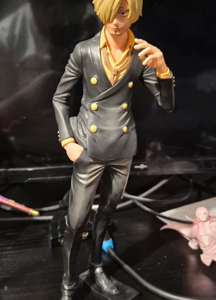 Figurine Sanji de OnePiece, marke: OnePiece, zustand: Sehr gut, größe: Frühchen, bis 44, 10,00 €, 11,20 € inklusive Vinted-Käuferschutz