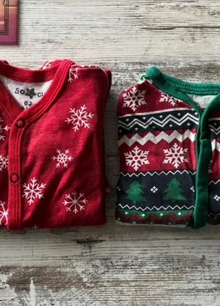 👶Due tutine natalizie So Cute, taglia 0-3 mesi (62 cm), perfette per le feste!, brand: So Cute, condizioni: Ottime, taglia: 1-3 mesi / 56 cm, €8.00, €9.10 include la Protezione acquisti