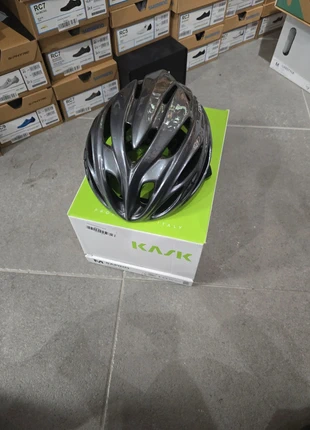 Casque kask, marke: KASK, zustand: Neu, mit Etikett, 75,00 €, 79,45 € beinhaltet Vinted-Käuferschutz Pro