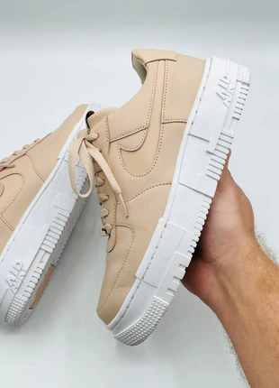 Chaussures / basket Nike air force 1 low pixel beige rose blanche 40 excellent état, brand: Nike, condition: Very good, size: 40, €44.99, €47.94 includes Buyer Protection Pro