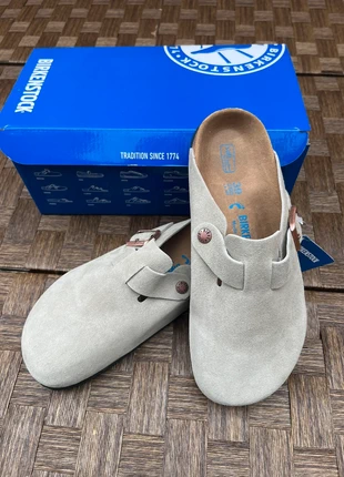 Birkenstock Boston Taupe Pointure 39 Neuf avec boîte, brand: Birkenstock, condizioni: Nuovo con cartellino, taglia: 39, €74.99, €79.44 include la Protezione acquisti