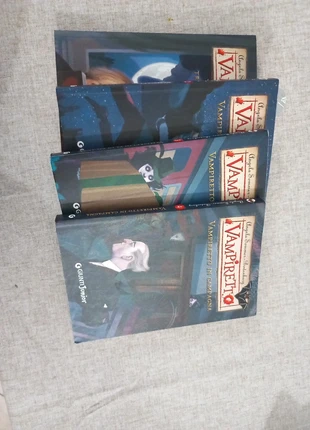 Vampiretto - 4 libri, état: Très bon état, 12,00 €, 13,30 € Protection acheteurs incluse