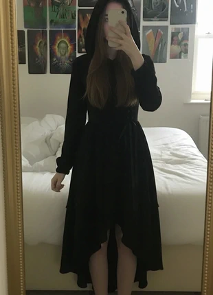 Robe Longue Noire à Capuche – Mystique / Élégante / Gothique / Soirée, brand: Maison Dareléa, condizioni: Ottime, taglia: M / IT 42 / EU 38, €44.90, €47.85 include la Protezione acquisti Pro