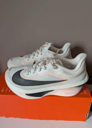 Chaussures Nike Zoom fly 6 • femme • 38 • neuve, marque: Nike, état: Neuf avec étiquette, taille: 38, 110,00 €, 116,20 € Protection acheteurs (Pro) incluse