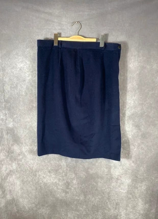 Jupe bleu marine en laine et cachemire coupe droite / taille 46, marque: Vintage Dressing, état: Très bon état, taille: XXXL / 46 / 18, 20,00 €, 21,70 € Protection acheteurs incluse