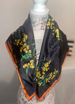Foulard vintage – Noir & fleurs jaunes, marque: Vintage Boutique, état: Très bon état, 8,99 €, 10,14 € Protection acheteurs incluse