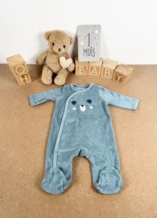Pyjama velours 1 mois, merk: Gémo, staat: Heel goed, maat: 1-3 maanden / 56 cm, € 3,95, € 4,85 inclusief Kopersbescherming