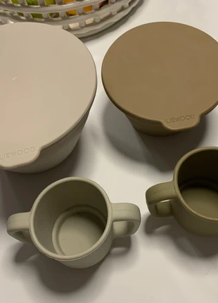 Liewood Silikon Dosen und Becher, brand: Liewood, condizioni: Ottime, taglia: Taglia unica, €7.00, €8.05 include la Protezione acquisti