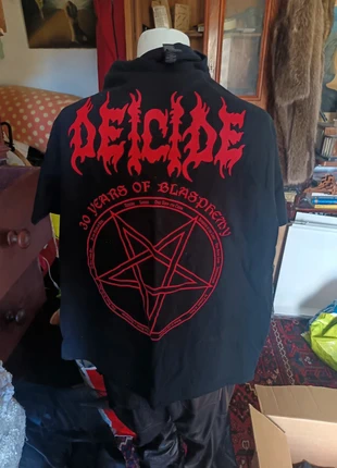 T-shirt Deicide death metal new!, brand: Metal, condizioni: Nuovo senza cartellino, taglia: L, €25.00, €26.95 include la Protezione acquisti