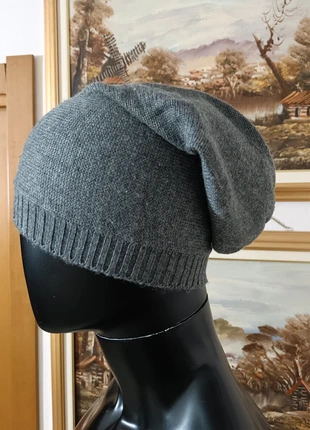Berretto unisex in cashmere grigio fumo nuovo senza cartellino, brand: Cashmere, condizioni: Nuovo senza cartellino, taglia: Taglia unica, €24.00, €25.90 include la Protezione acquisti