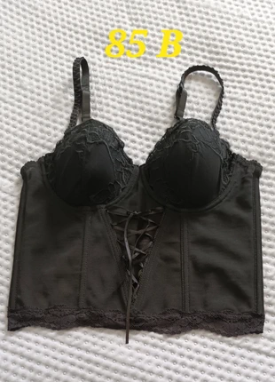 Bustier noir taille 85B neuf sans étiquette marque Lingerie land, marque: Lingerie Land, état: Neuf sans étiquette, 2,00 €, 2,80 € Protection acheteurs incluse