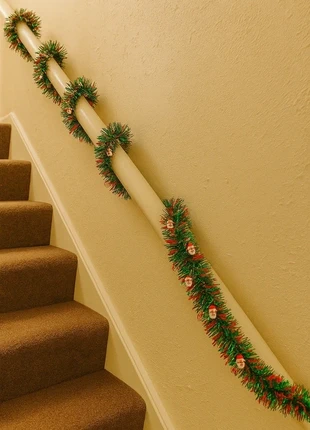 Guirlande Métallique Rouge et Verte Motif Père Noël, marque: Noël, état: Très bon état, 8,35 €, 9,47 € Protection acheteurs incluse