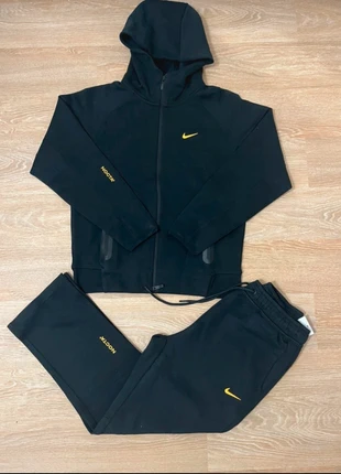 Ensemble Nocta / Noir et Jaune / Taille L (plutôt M, merk: Nike x Nocta, staat: Nieuw met prijskaartje, maat: M, € 110,00, € 116,20 inclusief Kopersbescherming