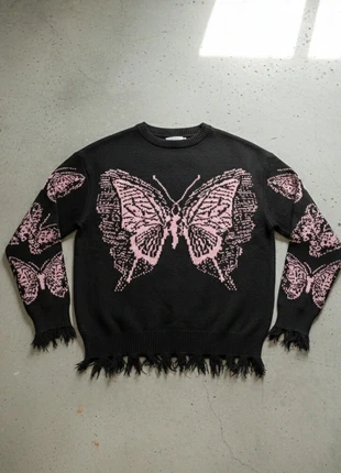 Pull noir papillons roses, merk: Garden Studio, staat: Heel goed, maat: M / 38 / 10, € 49,90, € 53,10 inclusief Kopersbescherming