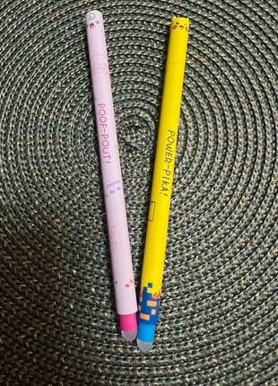 Lot de 2 stylos effaçables – Pokémon (Pikachu & Rondoudou), brand: Pokémon, condizioni: Ottime, €6.99, €8.04 include la Protezione acquisti
