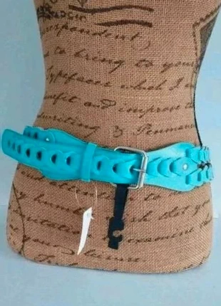 ceinture deux rangs bleu femme 105 cm, état: Très bon état, taille: 105 cm, 3,50 €, 4,38 € Protection acheteurs (Pro) incluse