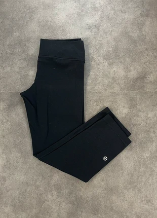 Legging Lululemon noir – Taille 4 US (36 EU) avec ceinture torsadée, marque: Lululemon, état: Très bon état, taille: S / 36 / 8, 18,50 €, 20,13 € Protection acheteurs (Pro) incluse