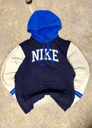Hoodie Nike bleu et blanc vintage Y2K année 2000 – Logo brodé – Taille M, marque: Nike, état: Très bon état, taille: M, 20,00 €, 21,70 € Protection acheteurs incluse