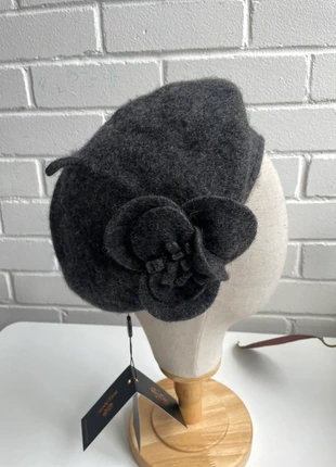 Bullantic dark grey 100% wool elegant flower beret hat, brand: Bullantic, condition: New with tags, size: One size, £7.00, £8.05 includes Buyer Protection