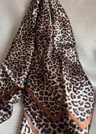 Foulard léopard, brand: Tendance, condizioni: Nuovo senza cartellino, €4.80, €5.74 include la Protezione acquisti