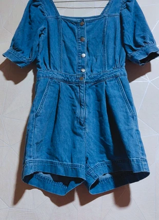 Mini combinaison/mini salopettejean, merk: H&M, staat: Goed, maat: M / 38 / 10, € 5,00, € 5,95 inclusief Kopersbescherming