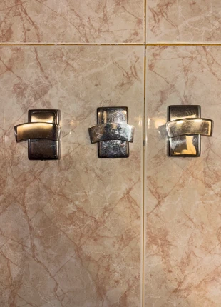 Colgadores metálicos vintage para baño o cocina (set de 3), marca: Vintage Chic, estado: Muy bueno, 10,00 €, 11,20 € Protección al comprador incluida