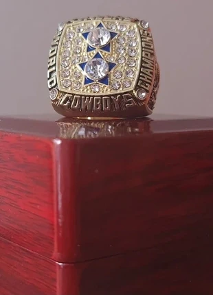 Bague championnat NFL 1977 super bowl Dallas Cowboys Roger Staubach numéro 12, marque: Bague Super Bowl, état: Neuf avec étiquette, taille: Ajustable, 28,97 €, 31,12 € Protection acheteurs (Pro) incluse