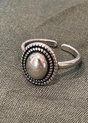 Bague Argent bombée / striée 18,1mm ajustable, marque: Argent, état: Neuf sans étiquette, taille: 18,1 mm, 7,50 €, 8,58 € Protection acheteurs incluse