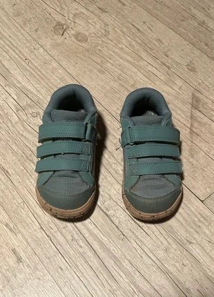 Basket scratch barefoot, marca: Decathlon, estado: Muito bom, tamanho: 25, €4.00, €4.90 inclui Proteção do Comprador